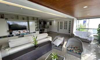 Imagem 3: Apartamento para venda possui 200m, 4 suítes, todo projetado, vista mar, 3 vagas cobertas