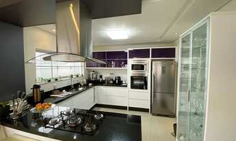 Imagem 7: Casa (Padrão), com 3 quartos e 3 banheiros à Venda, 230 m² em São José/SC