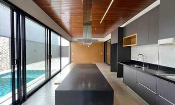 Imagem 7: Casa no condomínio Tamboré para venda