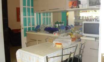 Imagem 6: Casa de condomínio para venda tem 300 metros quadrados com 4 quartos