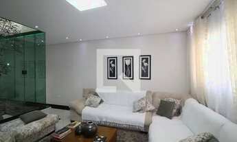 Imagem: Casa à Venda - Vila Guilhermina, 3 Quartos