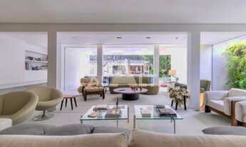 Imagem 3: CASA no BROOKLIN com 700 m² sendo: 5 dormitórios (5 suítes) e 4 vagas de garagem