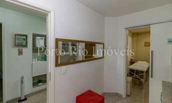 Imagem 6: Centro- prédio misto- 100 metros de apartamento- todo reformado- copa- banheiro-pertinho d