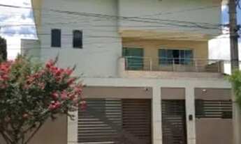 Imagem: Sobrado para venda tem 426 metros quadrados