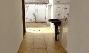 Imagem 7: Casa com 2 dormitórios para alugar, 75 m² por R$ 850,00/mês - Jardim Alvorada - Maringá/PR