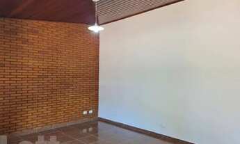 Imagem 5: Casa reformada, com 70 m2, quintal com churrasqueira e próxima da praia do Capricórnio e d