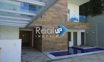 Imagem 2: Magnífica Casa de Alto Padrão no Leblon