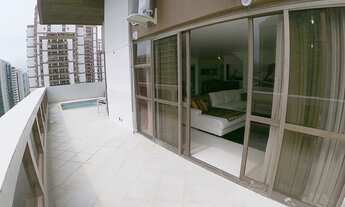 Imagem 2: Excelente apartamento duplex com 304m² em frente a Praia da Barra da Tijuca - Estuda permu