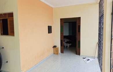 Imagem 3: Vendo uma casa no nova cidade