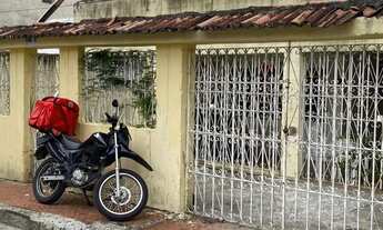 Imagem 2: VENDO OU TROCO CASA UR3 IBURA R$225,000