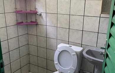 Imagem 7: Apt p/ alugar 03 quartos 1 suite R$ 900,00 condom. já incluso, térreo