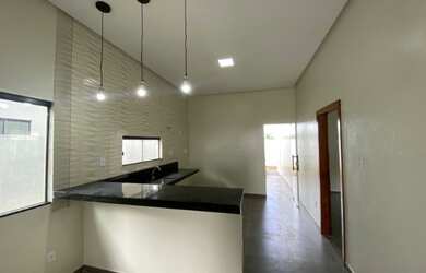 Imagem 2: Casa com tres quartos em condominio