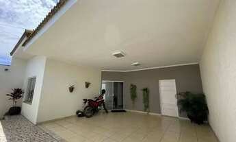 Imagem 2: Otima Casa a Venda no Bairro Setor Comercial, Sinop - MT