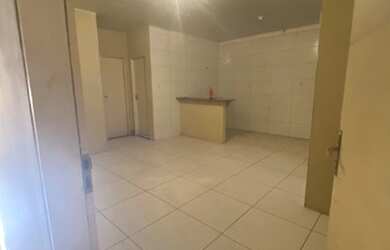 Imagem 3: Alugasse apartamento 2/4 (com garagem