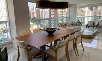 Imagem 5: Apartamento para venda possui 246 metros quadrados com 4 quartos