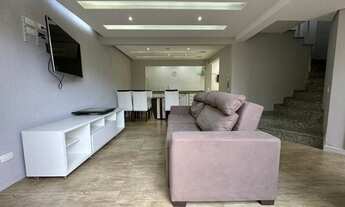 Imagem 6: Vendo sobrado no Santa Cândida com 3 dormitórios, churrasqueira, ático em condomínio fecha