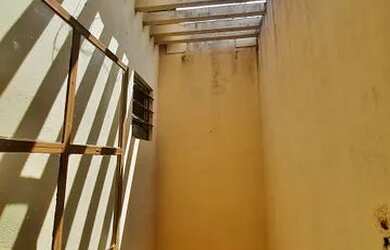 Imagem 5: Aluguel Comercial. Estacionamento amplo. Rua Inocêncio Araújo, Educandos