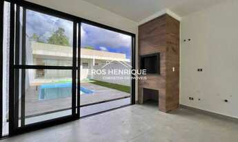 Imagem 7: Sobrado Alto Padrão com 3 Suítes, Piscina e Salão de Festas no Brejatuba