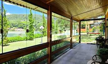 Imagem 2: Casa no Lago do Comary, 4 Dormitórios, Lazer Próprio com Academia, Vista Deslumbrante para