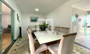 Imagem 7: Casa à Venda - Floresta, 4 Quartos, 308 m2