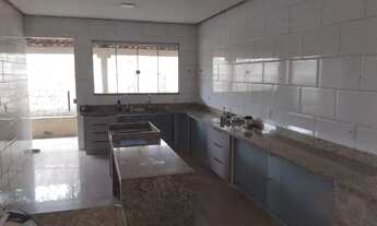 Imagem 4: Oportunidade!!! Casa 4 quartos 2 suítes Otima Localização Lote 900m² Setor de Mansões Sobr