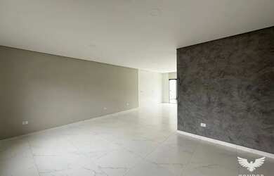 Imagem 2: Sobrado em SÃO JOSE DOS PINHAIS com 168,60m²