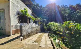 Imagem 2: Casa para Venda em Teresópolis, Pessegueiros, 3 dormitórios, 2 banheiros, 4 vagas