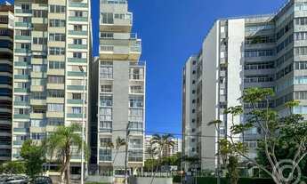 Imagem: Apartamento semimobiliado com três dormitórios