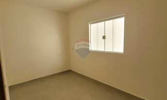 Imagem 2: Casa térrea de 2 dormitórios sendo 1 suíte, 2 vagas de garagem coberta para locação na Vil