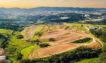 Imagem 5: Casa à venda no Condomínio Paradise 1 Alto Padrão com Piscina e 3 Suítes