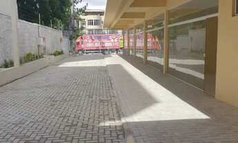 Imagem 2: Loja nova em galeria recém construída, primeira locação. Possui 25m² e WC em área comum. E