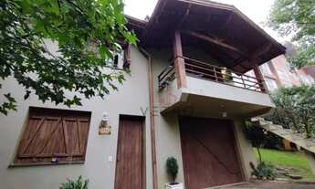 Imagem 3: Casa à Venda em Gramado!