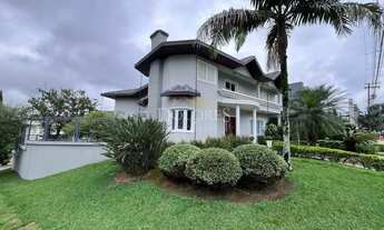 Imagem: Casa com 4 dormitórios sendo 2 suítes