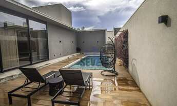 Imagem 5: Casa Alto Padrão à Venda no Residencial Estoril V 3 Suítes, 273 m² Construídos, Piscina e