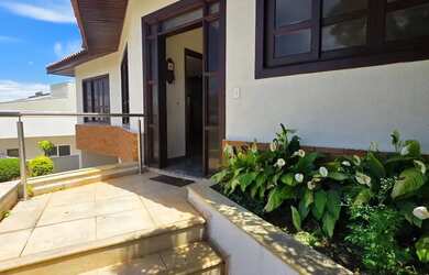 Imagem 7: Casa de Alto Padrão no Condomínio Residencial Floresta com Lazer Completo e Ambientes Ampl