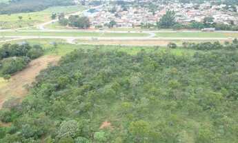 Imagem 5: Cajado imóveis vende uma Área na BR 020 enfrente ao Posto de combustível Itiquira