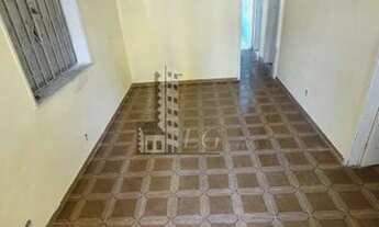 Imagem 7: Casa linear única no terreno perto da estação de Ramos