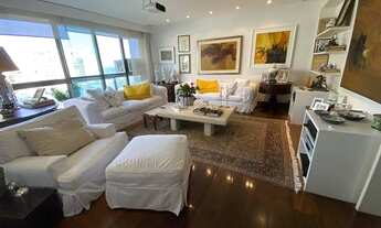 Imagem 3: Quadra da praia sendo 50 metros da orla. Vista lateral mar