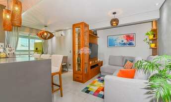 Imagem 2: Apartamento para venda possui 79 metros quadrados com 2 quartos em Portão - Curitiba - PR