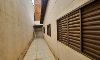 Imagem 5: Casa para venda com 170 metros quadrados com 4 quartos