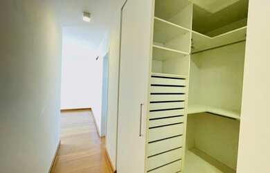 Imagem 4: Apartamento para aluguel e venda possui 215 metros quadrados com 3 quartos