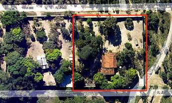 Imagem: 10 Lotes juntos murados