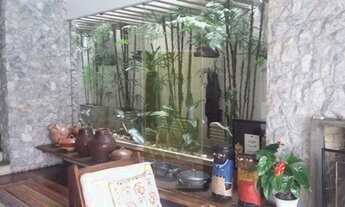 Imagem 4: EXCELENTE SOBRADO QUATRO DORMITÓRIOS COM PISCINA!!