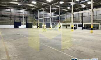 Imagem 5: Alugue galpão em condominio com 2.200 m² em Prazeres, possui doca e pátio