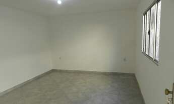 Imagem 6: Casa comercial para aluguel possui 90 metros quadrados com 3 quartos em Campo Grande, Cari