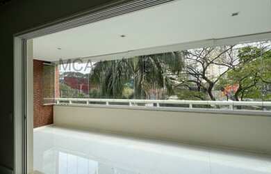 Imagem 3: Apartamento para aluguel e venda tem 162 metros quadrados