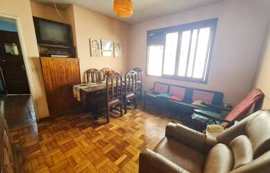 Imagem 2: Residência Térrea para venda possui 195 m. Terreno de 11x40 Excelente potencial construtiv