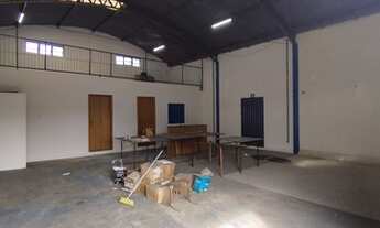 Imagem 4: Galpão/Depósito/Armazém para aluguel tem 300 metros quadrados com 2 quartos