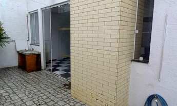 Imagem 2: Casa de condomínio para venda tem 72 metros quadrados com 3 quartos em Stella Maris - Alvo