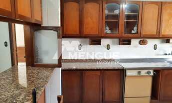 Imagem 6: Sobrado com 5 dormitórios, 1 suíte e 4 vagas de garagem coberta, à venda no bairro Jardim